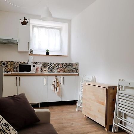 Thekeystudio, Studio Beige Nel Centro, 4 Minuti Dal Mare Bordighera Exterior foto